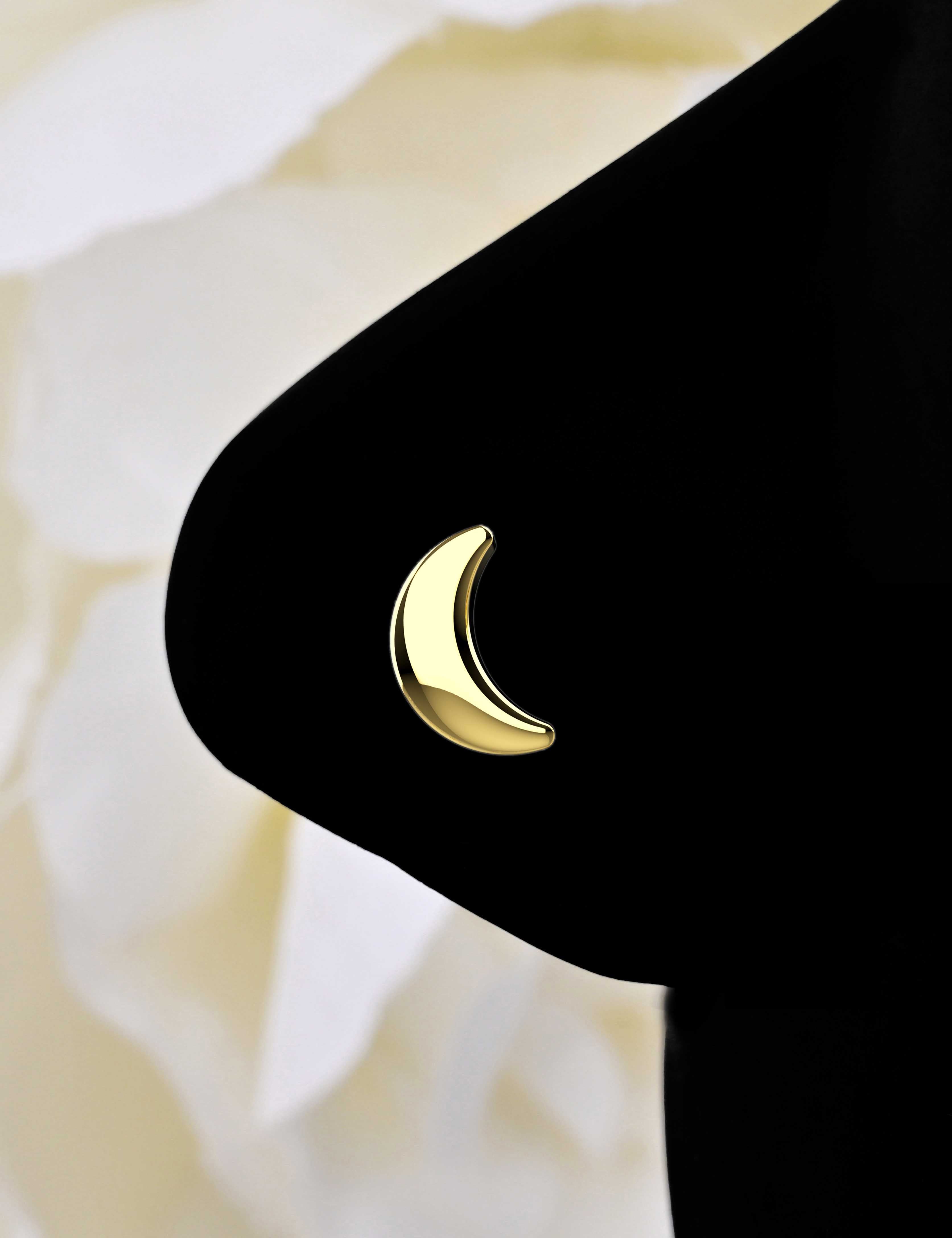 Trendy Half Moon Nose Pin – Unique Design for Everyday Wear