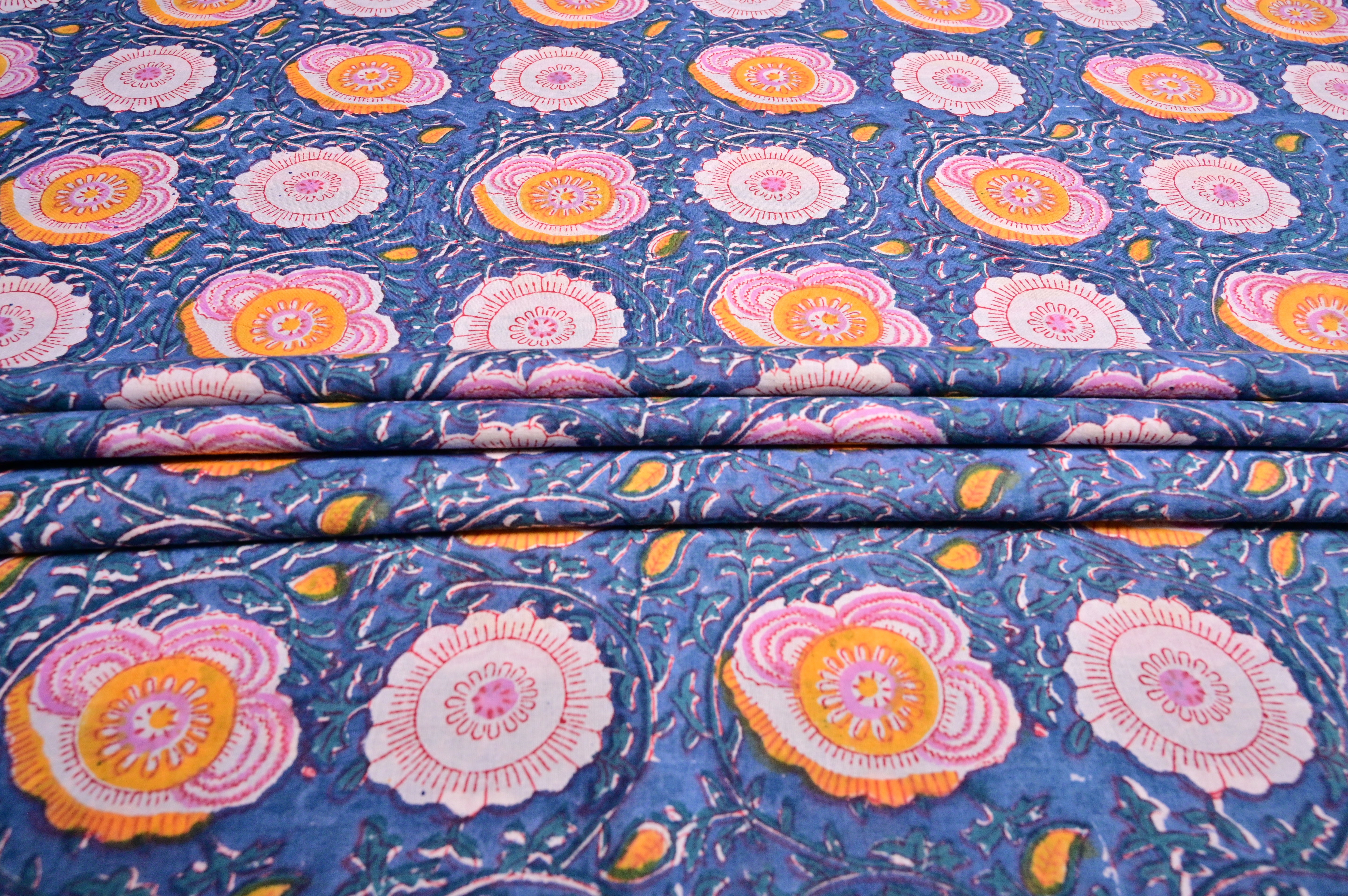 Floral printed cotton fabric