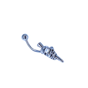 Silver skull-themed belly button ring nd